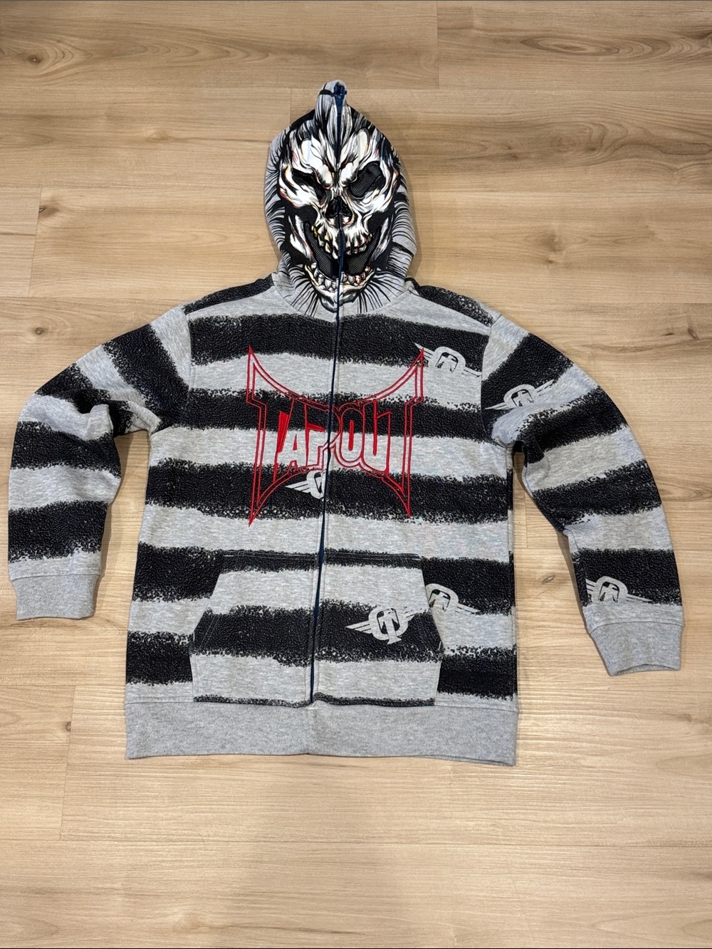 Tapout Kids L(14-16) Grey striped pullover hoodie with skull mask hood